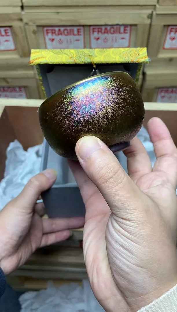 茶盏双面金樽 彩钻聚集在主人杯