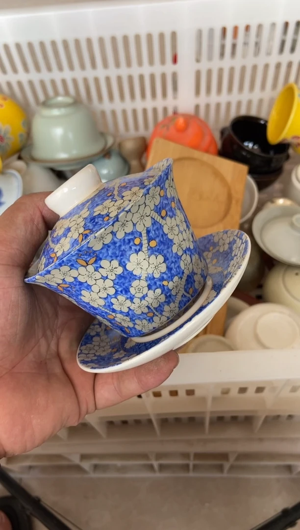 无运费险有瑕疵的摄影的产品有使用过的痕迹有点脏介意勿拍