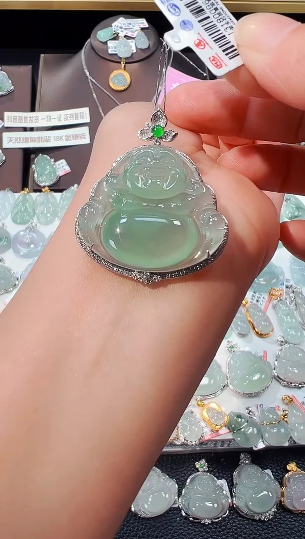 【闪购商品】翡翠吊坠(不含链)18K金镶嵌佛公吊坠960