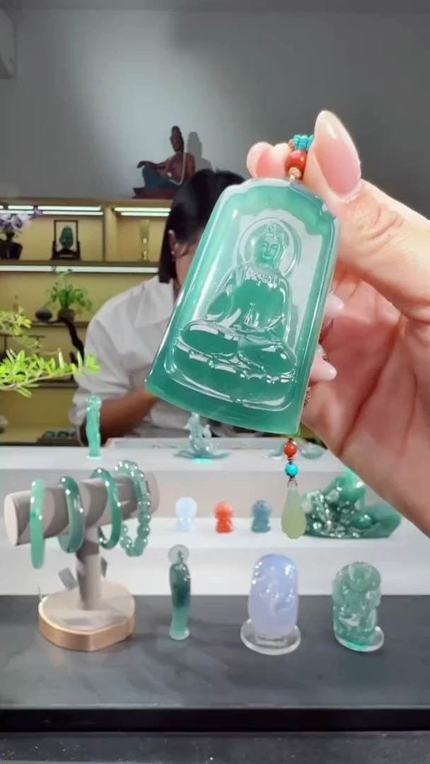 吊坠(不含链)未镶嵌翡翠观音