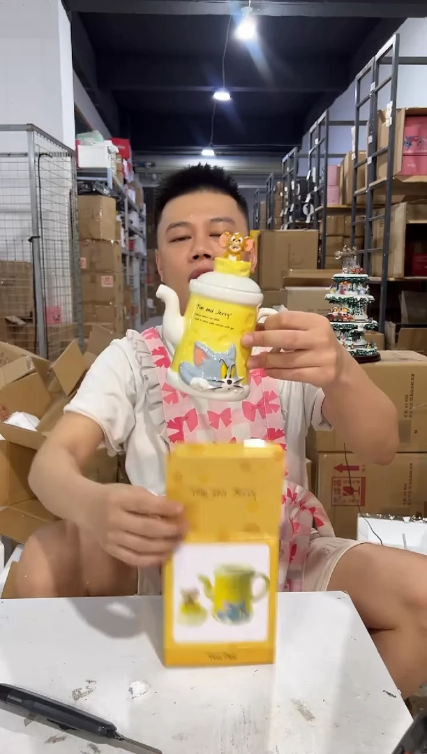 瓷片原盒猫和老鼠奶酪茶壶