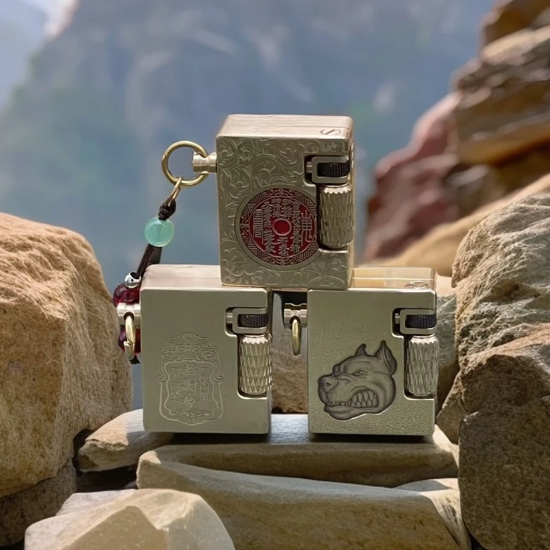 手工黄铜个性迷你战甲一键弹射打火机复古创意小巧浮雕山鬼钱设计