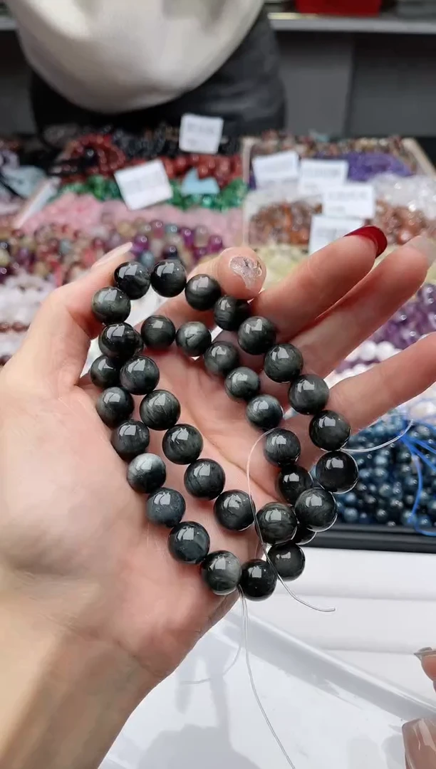 【闪购商品】水晶手链未镶嵌带眼黑兔毛251