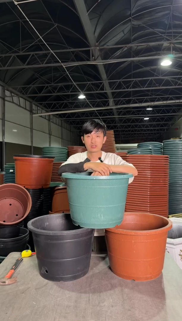 46口径绿色桶盆4个