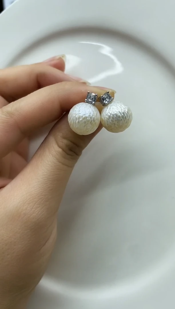 【闪购商品】银S925镶嵌淡水珍珠耳饰耳钉