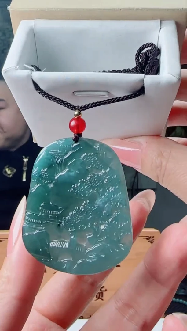 【闪购商品】翡翠颈饰未镶嵌多样性随机一件发货