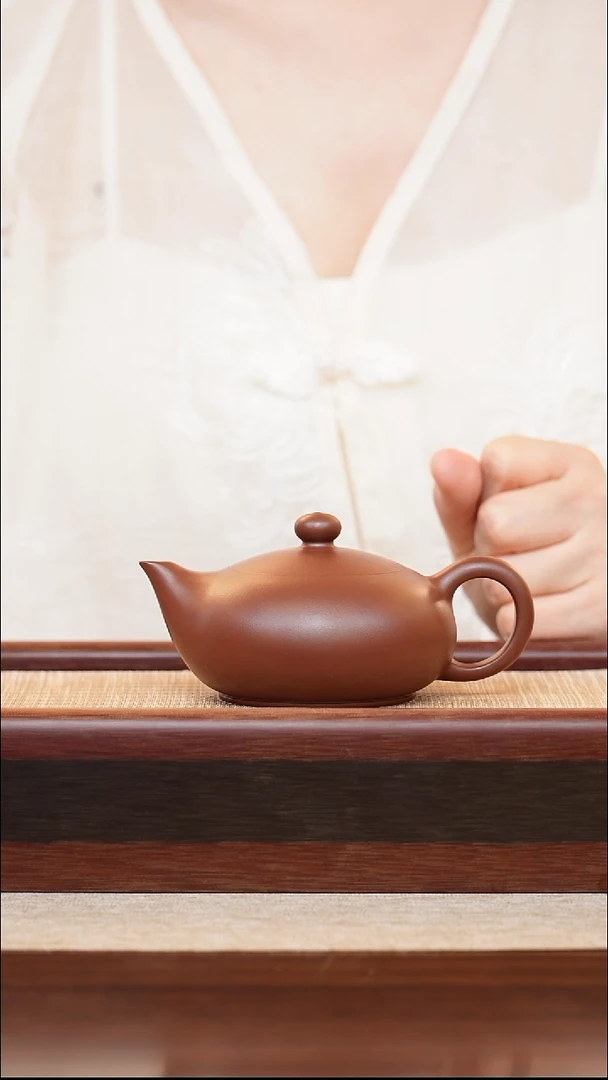 紫砂壶龙血砂凤雏