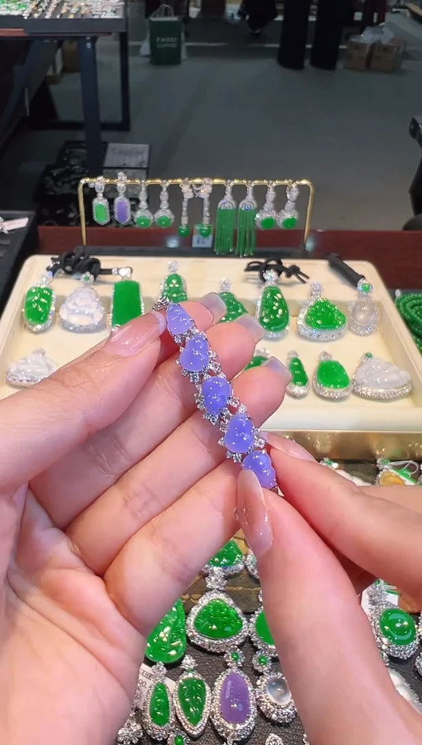 【闪购商品】翡翠手链18K金镶嵌翡翠