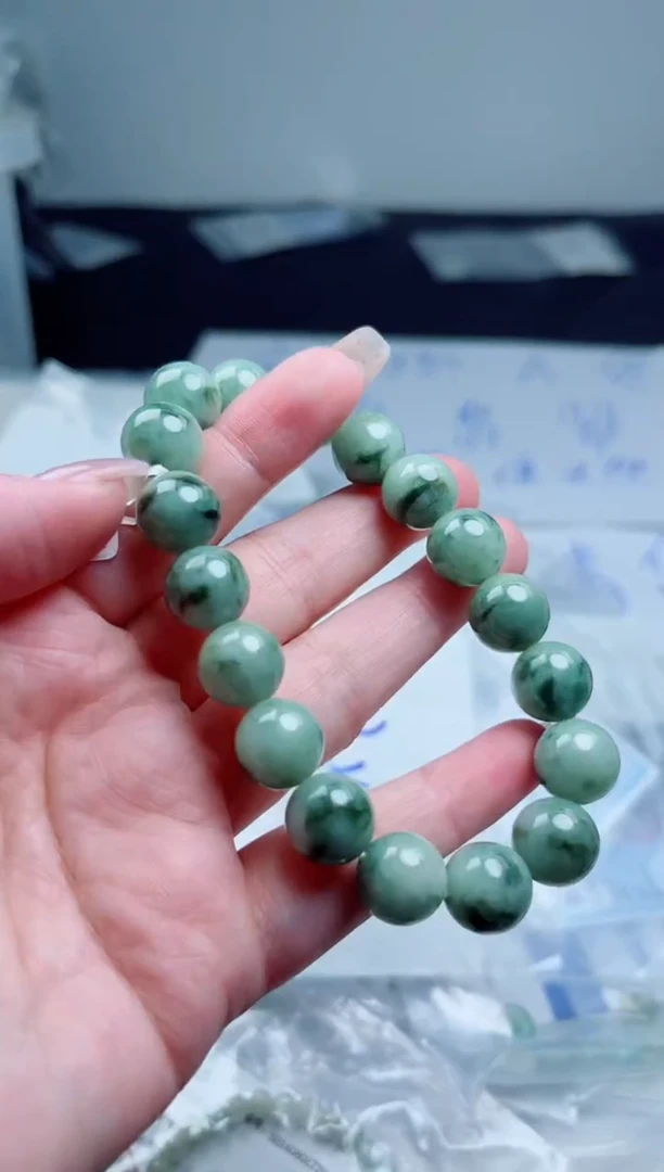 翡翠未镶嵌颈饰珠串
