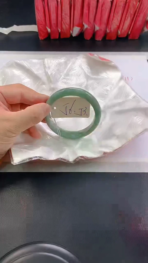 未镶嵌手镯翡翠54