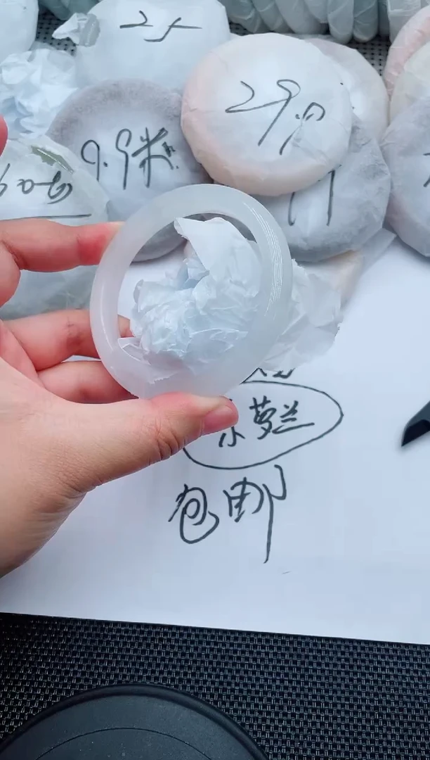 未镶嵌手镯石英质玉35-60-61-62
