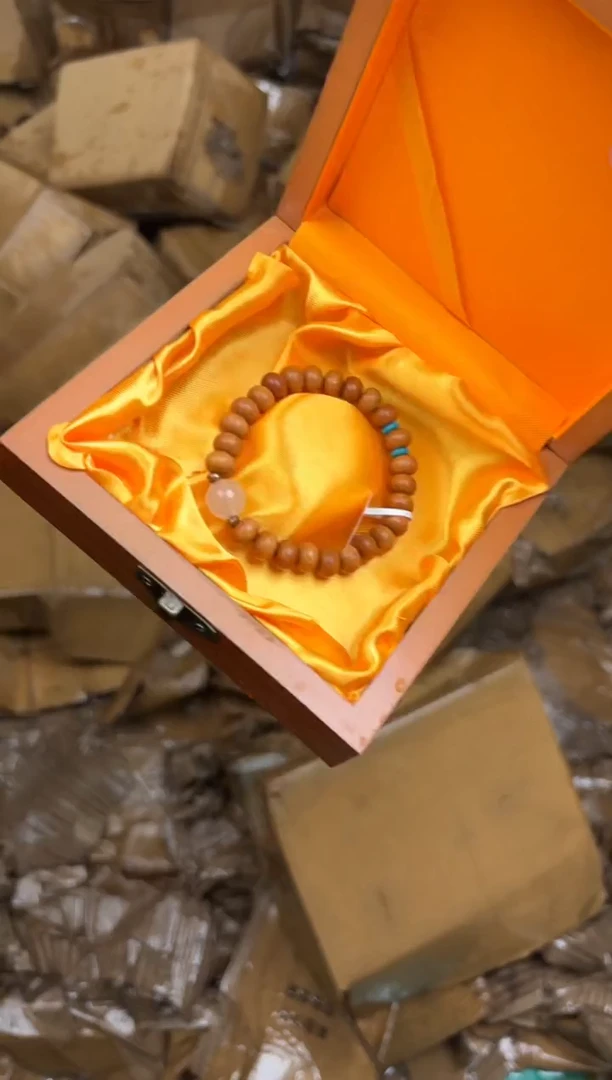 大檀精品手串《无礼盒》