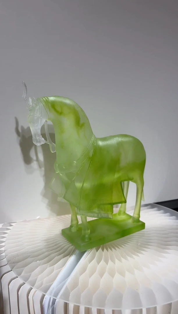 摆件独角战马水晶琉璃摆件