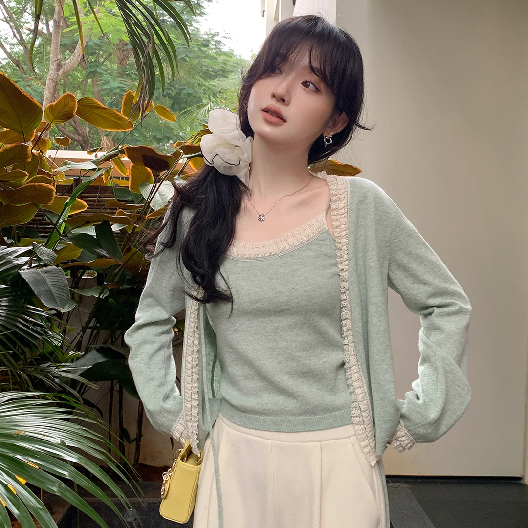 花栗鼠小姐春风拂绿单拍 100绵羊毛 蕾丝系带开衫/吊带