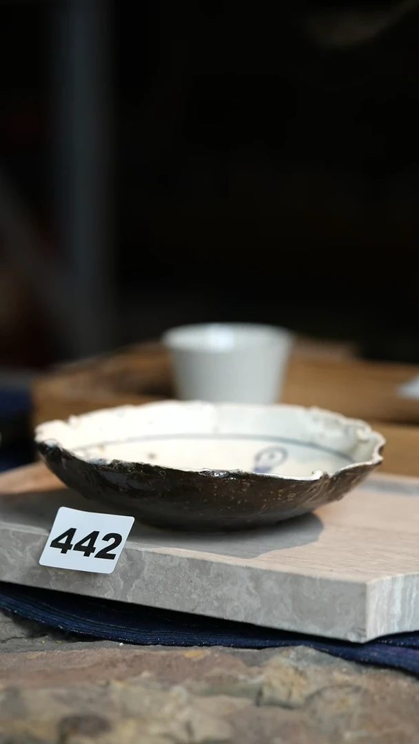 【闪购商品】瓷片瑕疵介意勿拍瑕疵介意勿拍