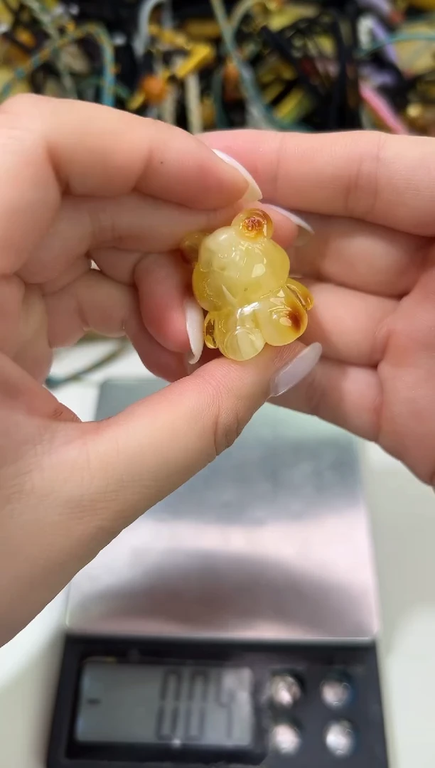 裸石琥珀未镶嵌琥珀蜜蜡吊坠