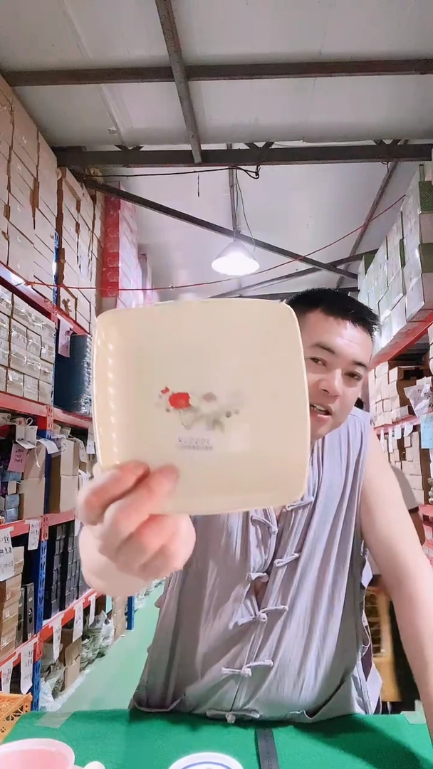 瓷片碗碟好物一件不留@@1