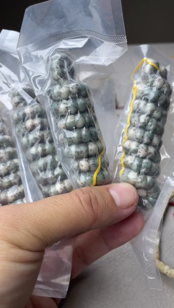 吊坠星月菩提石玉料卡8mm蒜瓣大肠