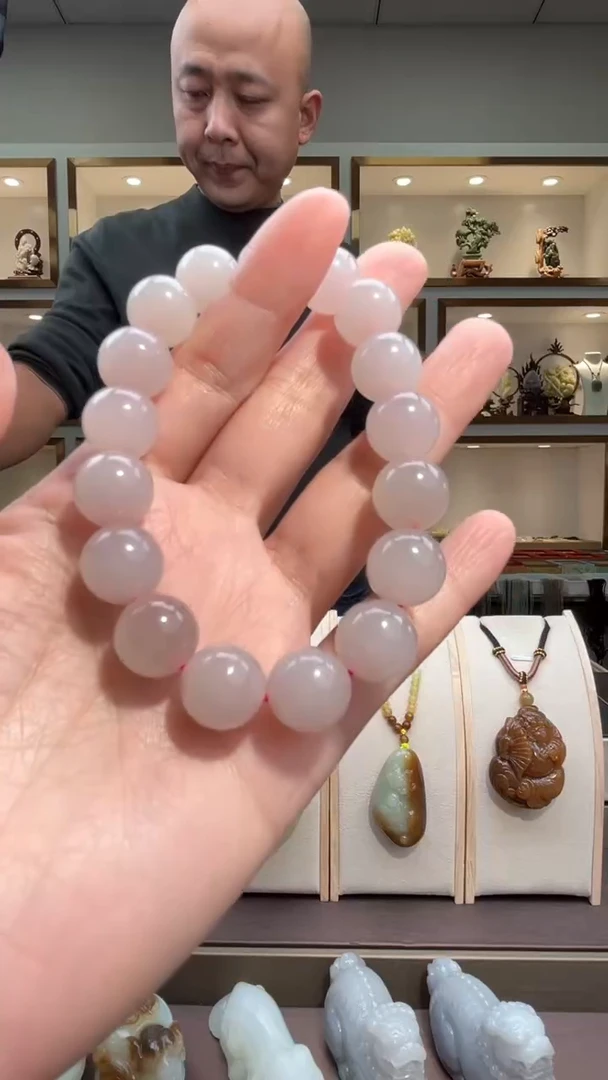 颈饰未镶嵌和田玉苏