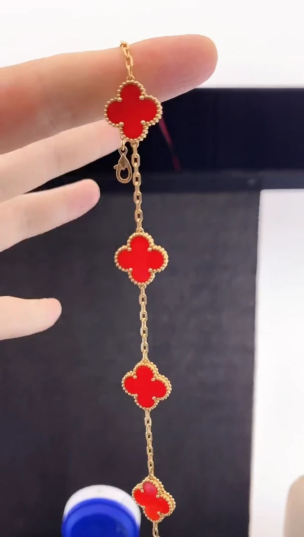 玛瑙/玉髓手链18K金镶嵌.