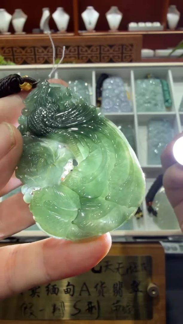 未镶嵌挂件翡翠A货翡翠多样性孤品