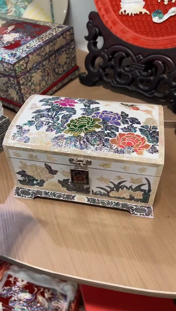 微瑕按扣扇贝底·弘贝雅螺钿漆器文化馆