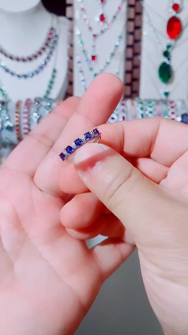 戒指蓝宝石未镶嵌蓝宝石排戒
