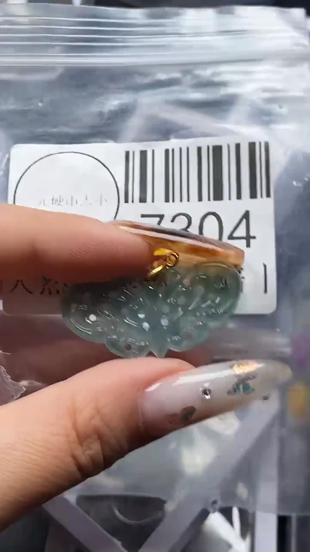 吊坠(不含链)未镶嵌翡翠7304