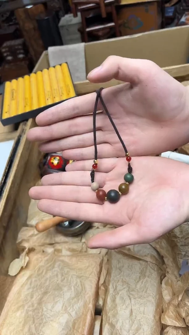 吊坠八号甄选八号甄选