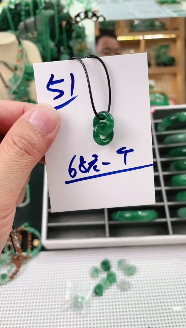 石英质玉非洲翠未镶嵌非洲翠