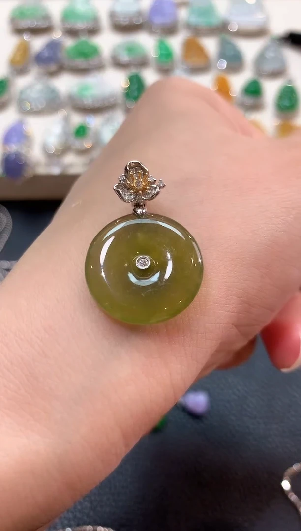 翡翠18K金镶嵌吊坠(不含链)n2