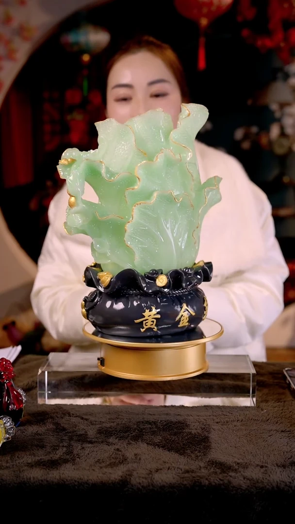 有机玻璃老板娘高顿白菜摆件