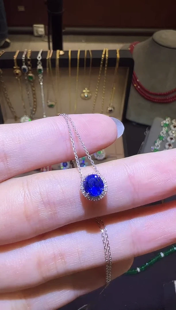 颈饰蓝宝石18K金镶嵌0.93ct