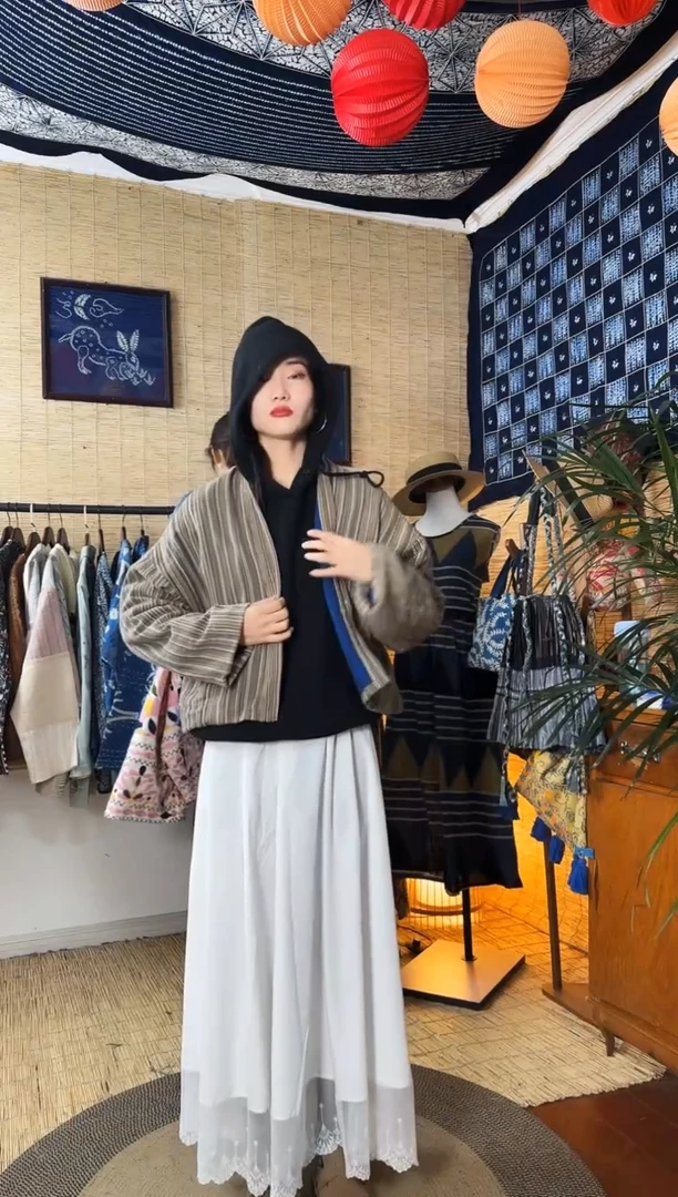 【闪购商品】设计师款条纹外套
