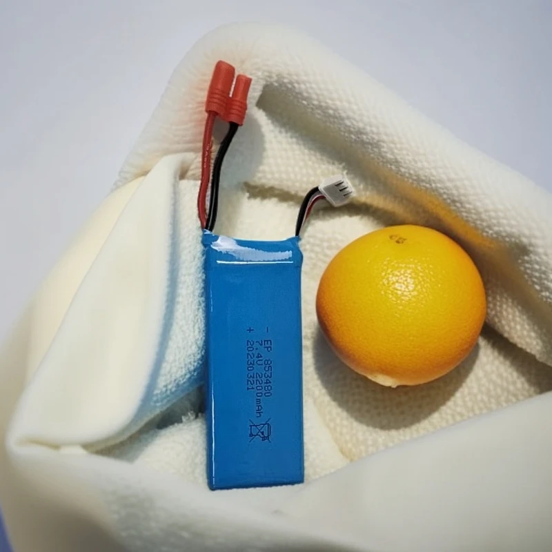 X15遥控无人机高倍率锂电池