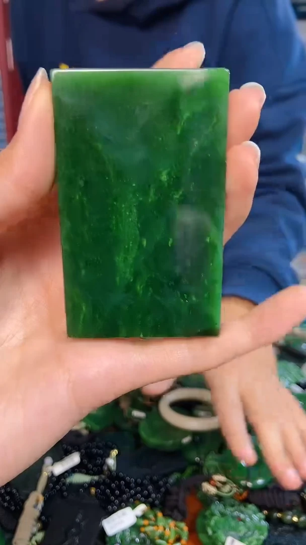 未镶嵌和田玉挂件1