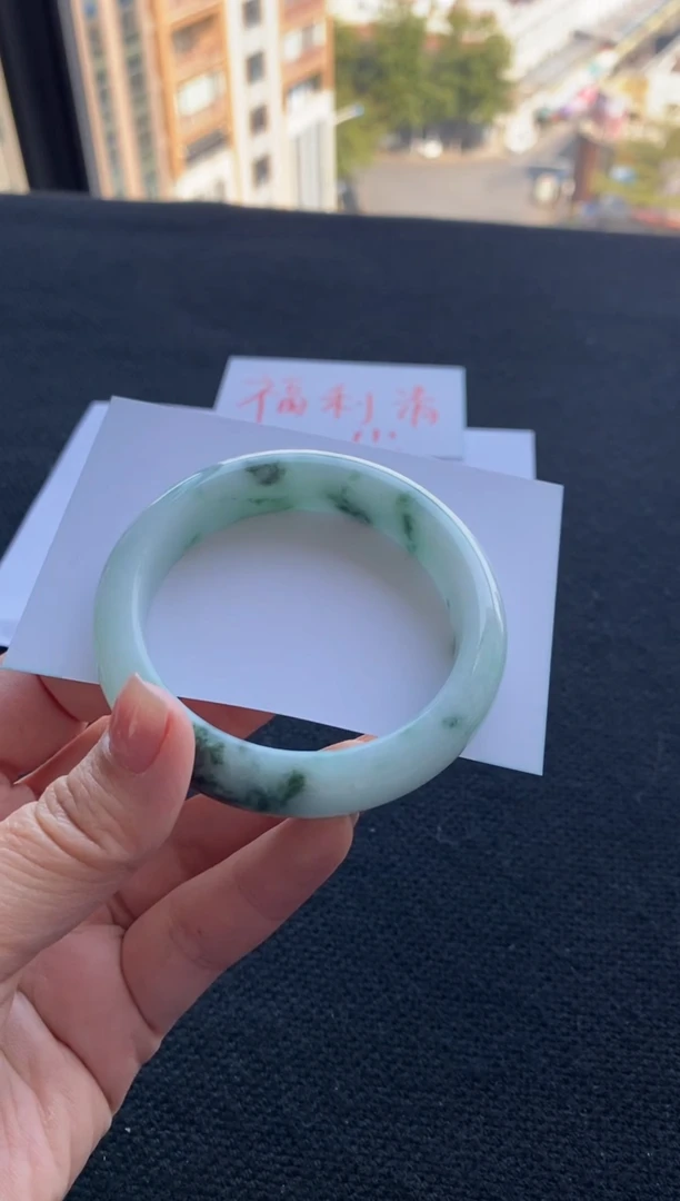 【闪购商品】翡翠手镯未镶嵌买断价XW23012593