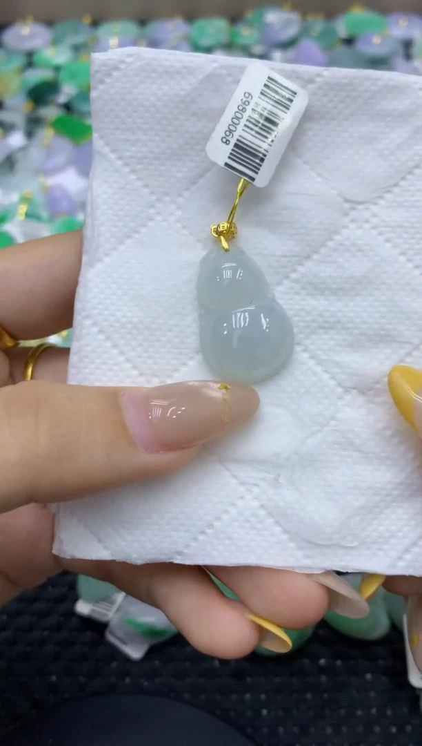 颈饰未镶嵌翡翠天然缅甸翡翠A货
