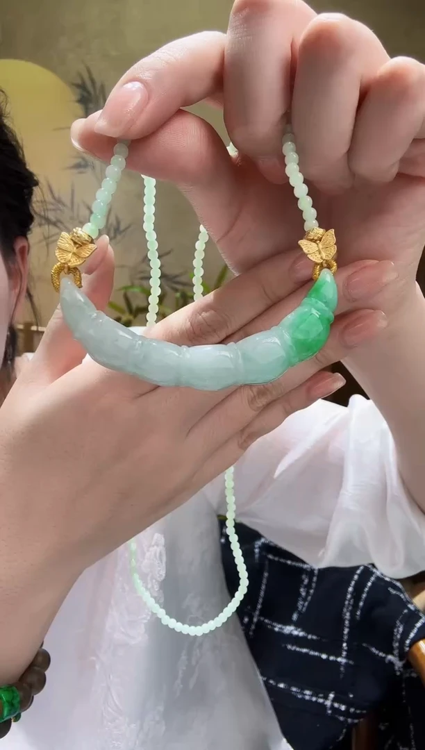 颈饰未镶嵌翡翠吊坠