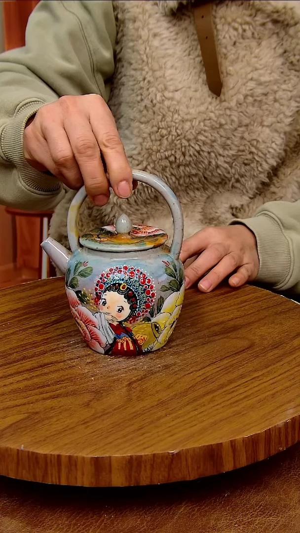 杯子陶景德镇手工手绘釉下彩陶瓷 ，微瑕