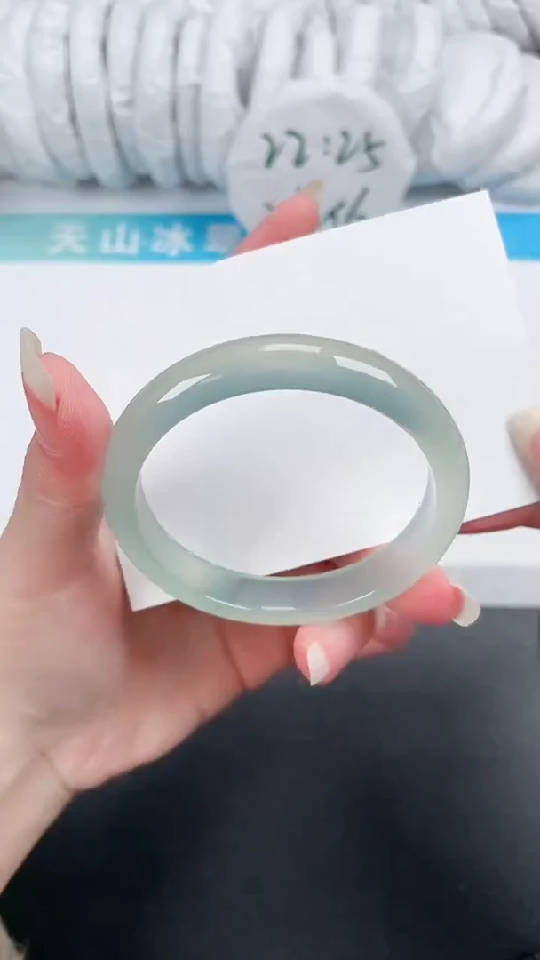 【闪购商品】石英质玉手镯未镶嵌29254.5