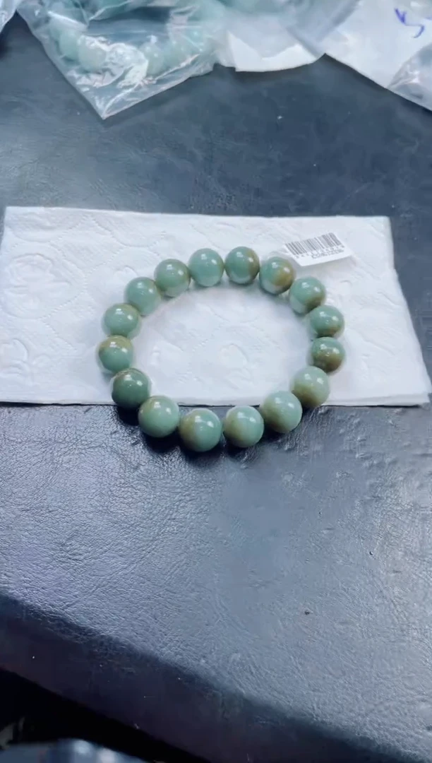 定制翡翠未镶嵌珠串多样性发货