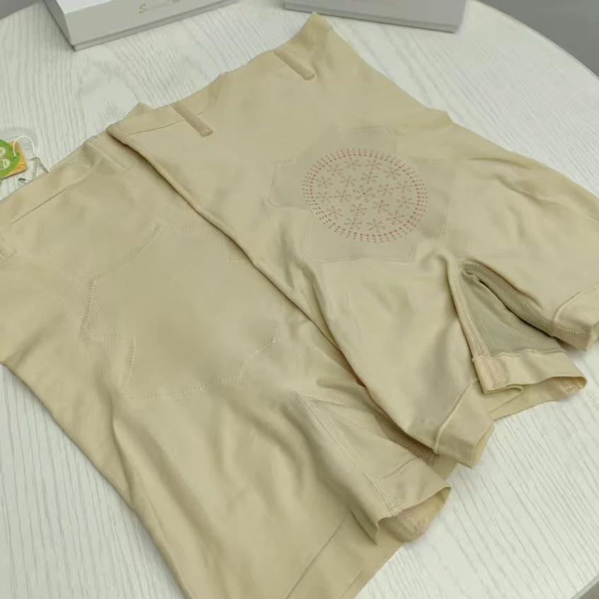 品牌 福利    超好穿  收腹短裤女