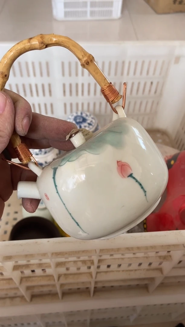 无运费险有瑕疵的摄影的产品有使用过的痕迹有点脏介意勿拍