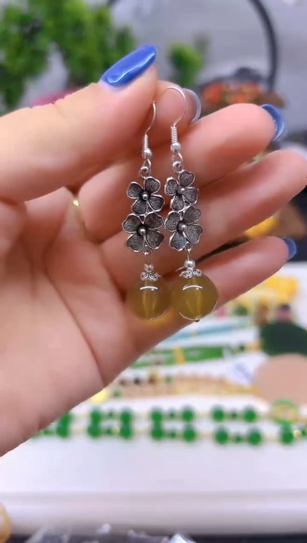 蓝珀银S925镶嵌耳饰E560