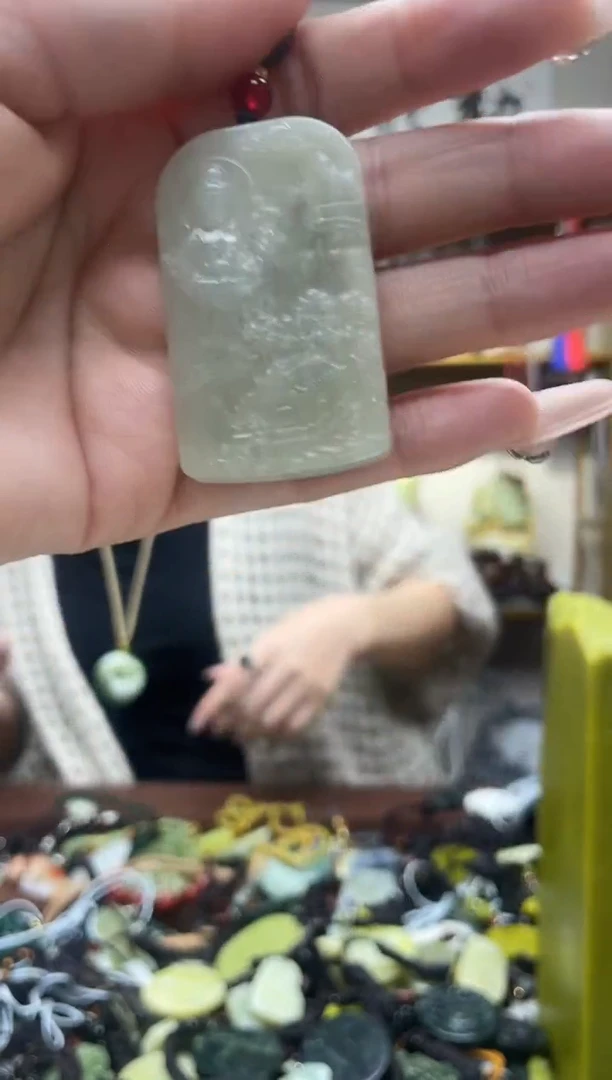 未镶嵌岫玉吊坠·