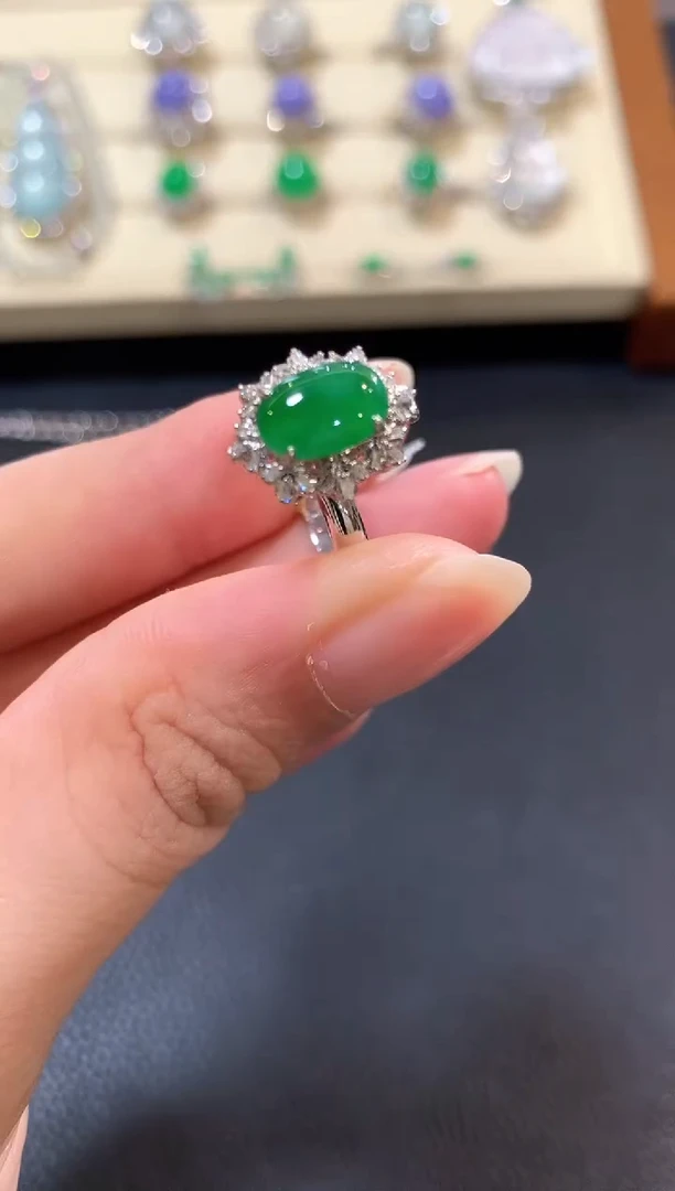 翡翠戒指18K金镶嵌b47