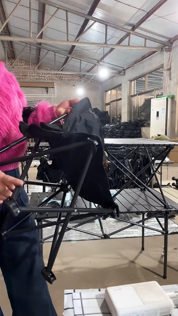 铁生锈   折叠靠背   颜色随机