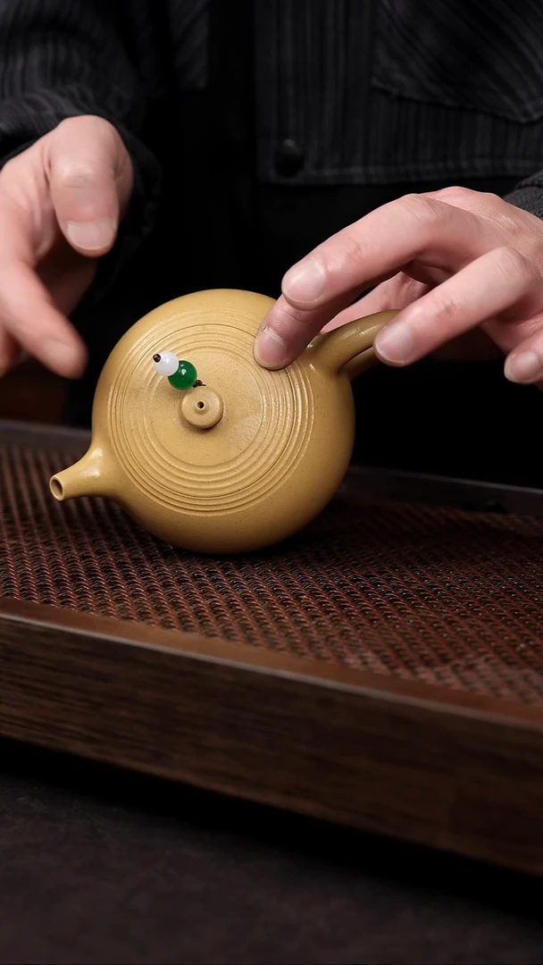 【闪购商品】紫砂茶壶黄金段水波纹