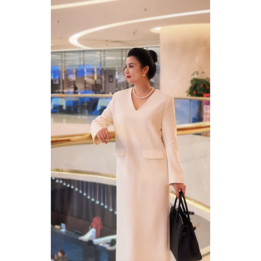 【咪唐的妈咪】早春新款黑白两色V领气质极简西装裙2025-1A